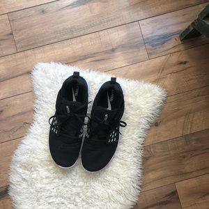 Women’s Nike Metcon Sneakers